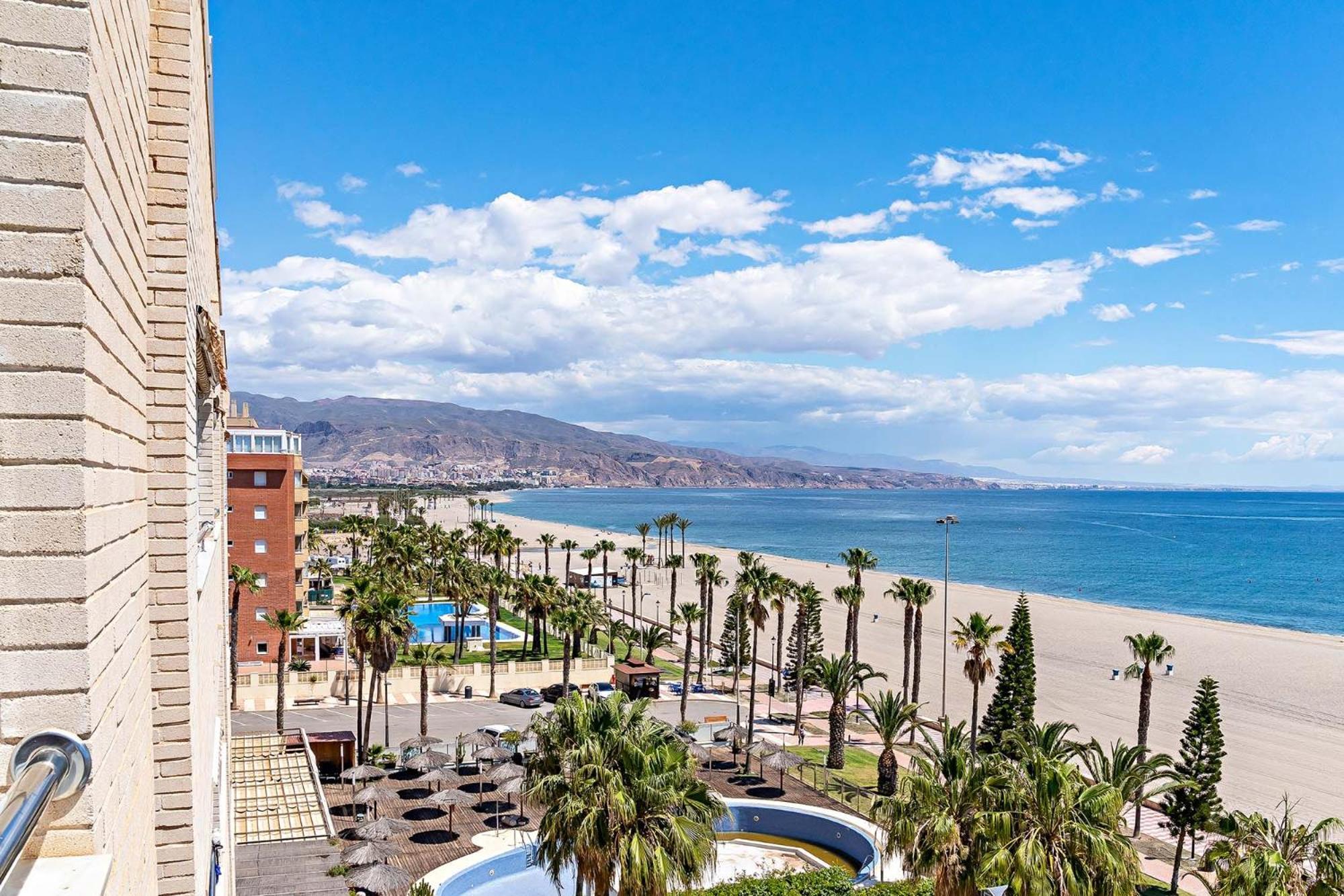 Vista Del Mar Residencial Apartman Roquetas de Mar Kültér fotó